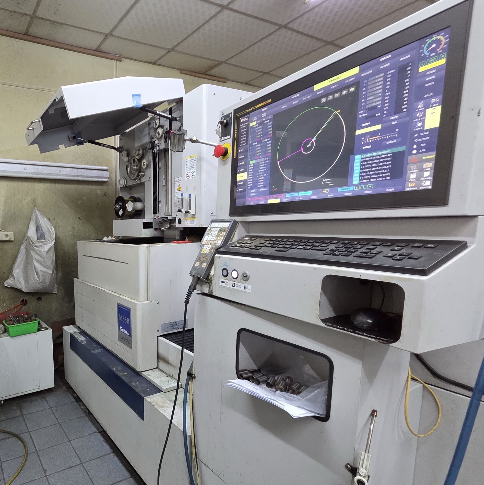 SEIBU 西部電機高精度 CNC 線切割放電加工機